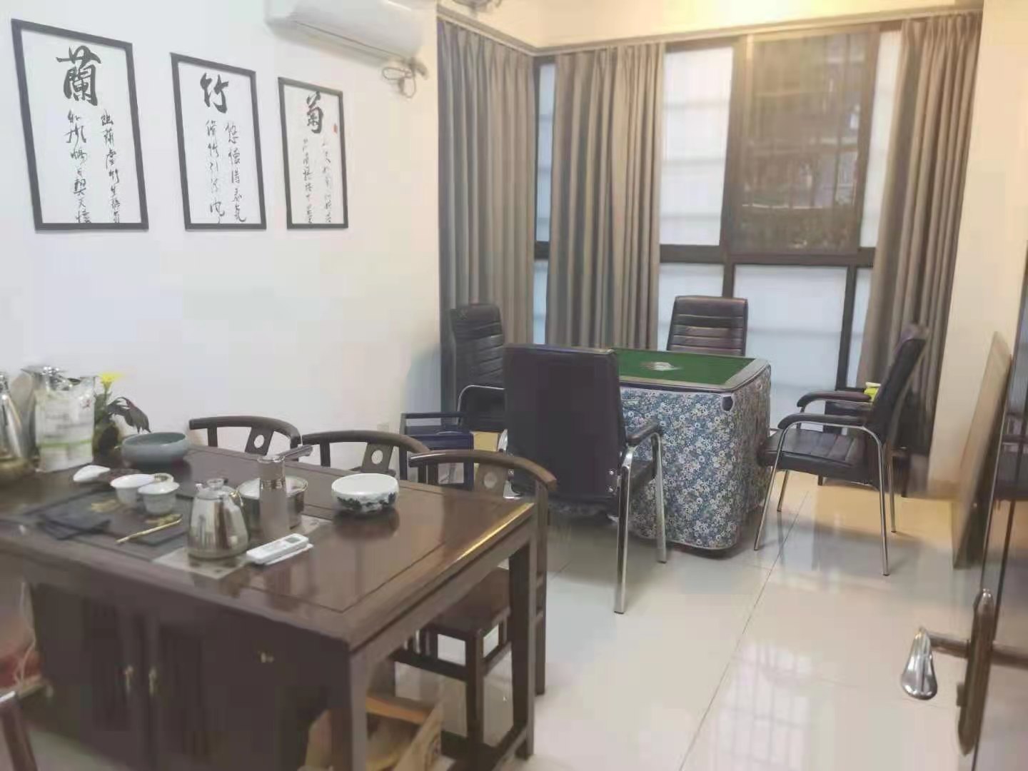 环保花园 4室2厅1卫 3200.0元/月 环保花园 4室2厅1卫 3200.0元/月室内图