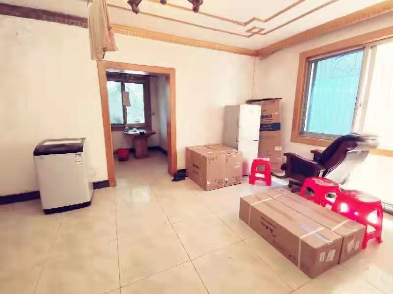 黄山中路散盘 3室2厅1卫 1500.0元/月 黄山中路散盘 3室2厅1卫 1500.0元/月室内图