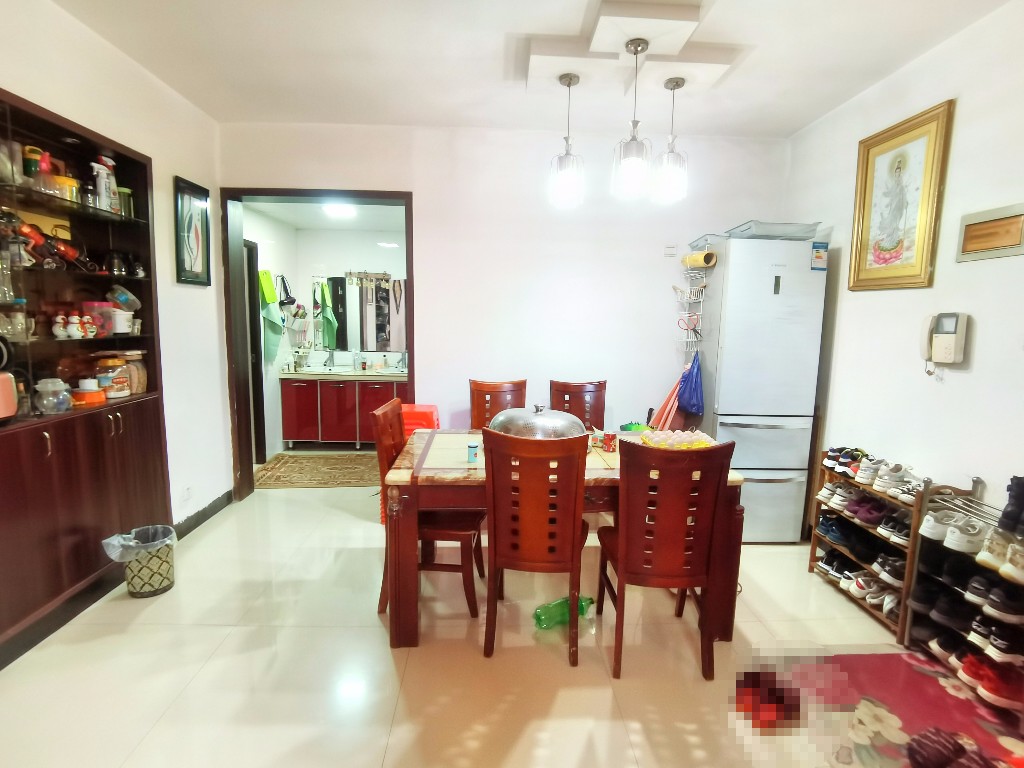 嘉泰大厦合泰大街87号 3室2厅2卫 70.0万 嘉泰大厦合泰大街87号 3室2厅2卫 70.0万客厅