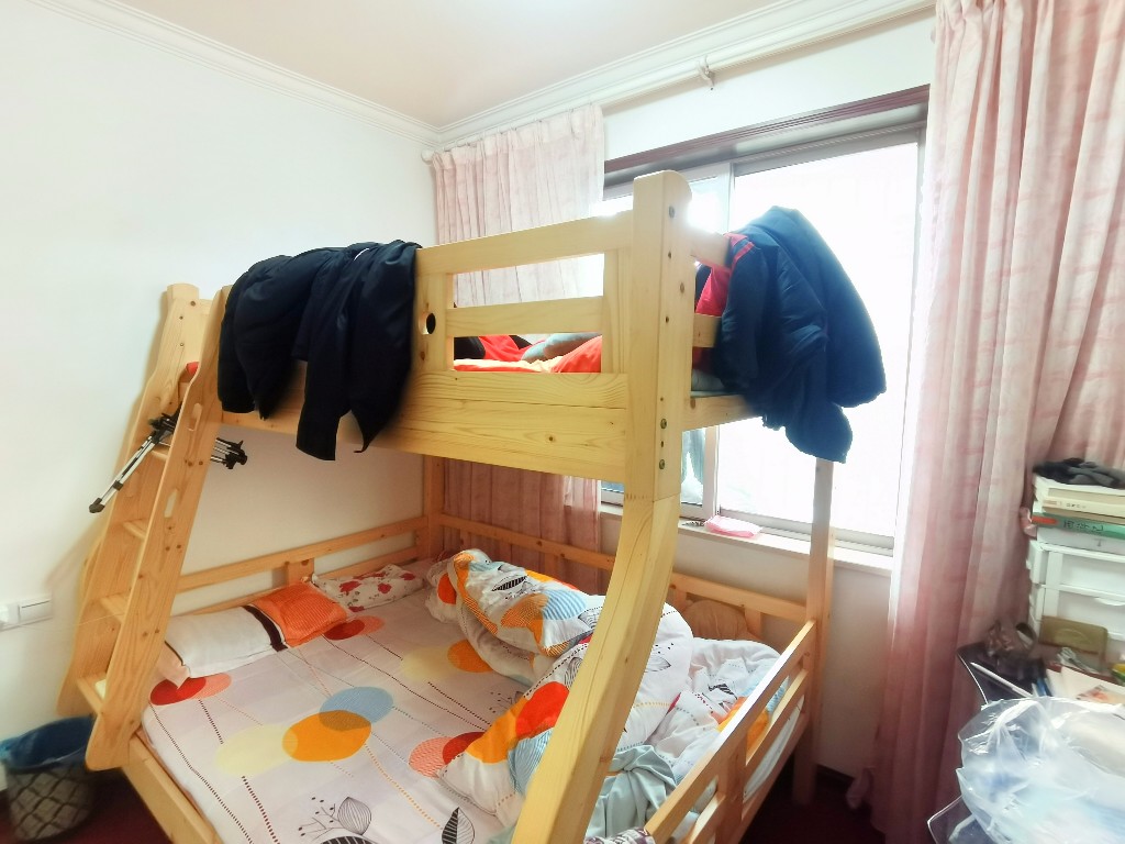 嘉泰大厦合泰大街87号 3室2厅2卫 70.0万 嘉泰大厦合泰大街87号 3室2厅2卫 70.0万客厅