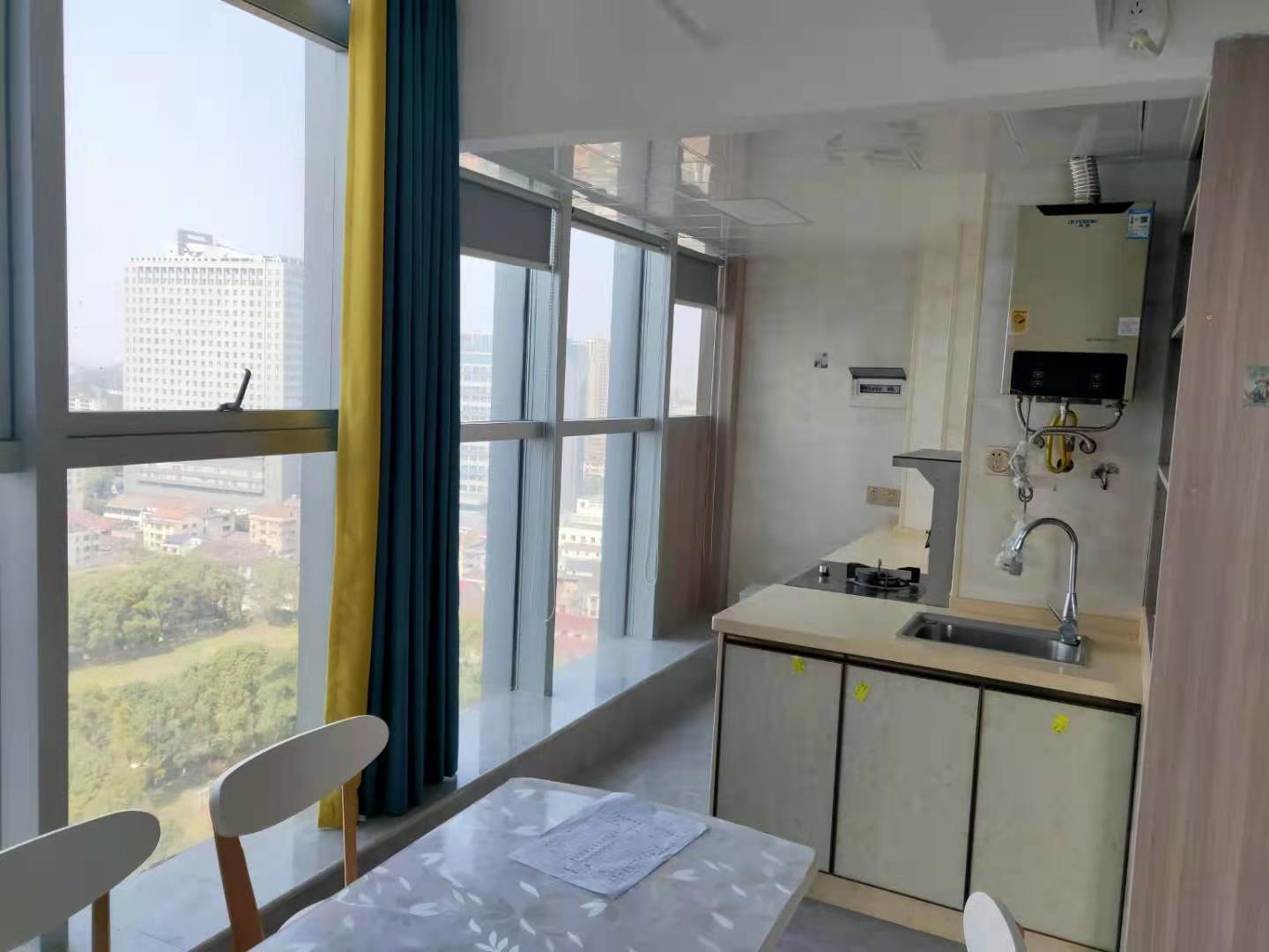 雄森国际  1室1厅1卫    1800.0元/月 雄森国际  1室1厅1卫    1800.0元/月室内图