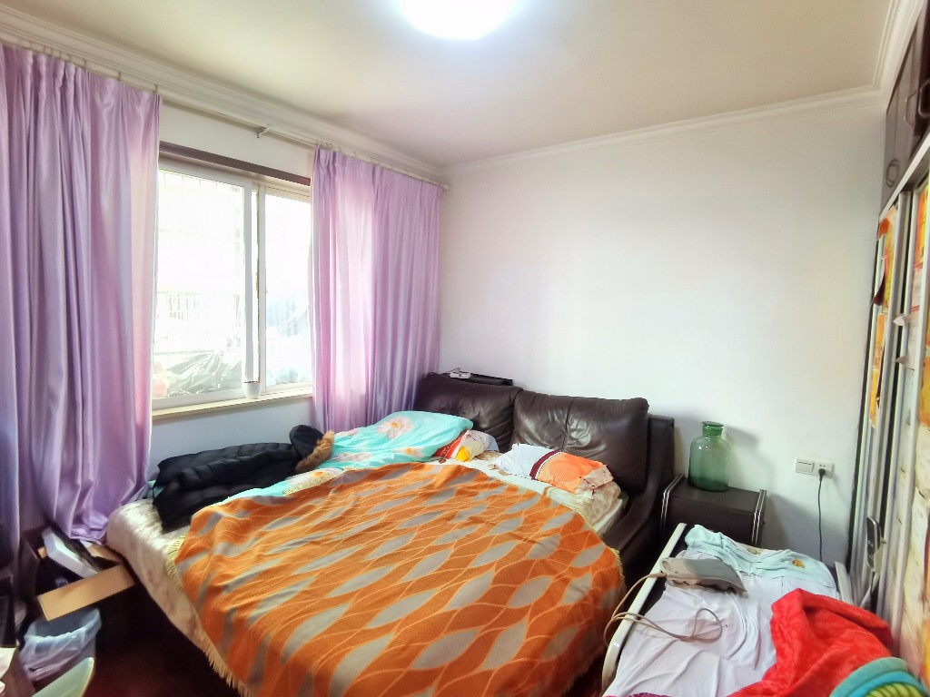 嘉泰大厦合泰大街87号 3室2厅2卫 70.0万 嘉泰大厦合泰大街87号 3室2厅2卫 70.0万客厅