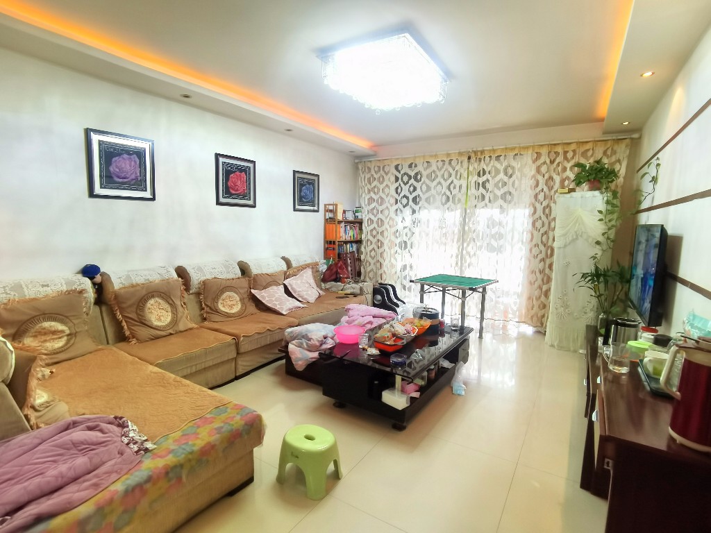 嘉泰大厦合泰大街87号 3室2厅2卫 70.0万 嘉泰大厦合泰大街87号 3室2厅2卫 70.0万客厅