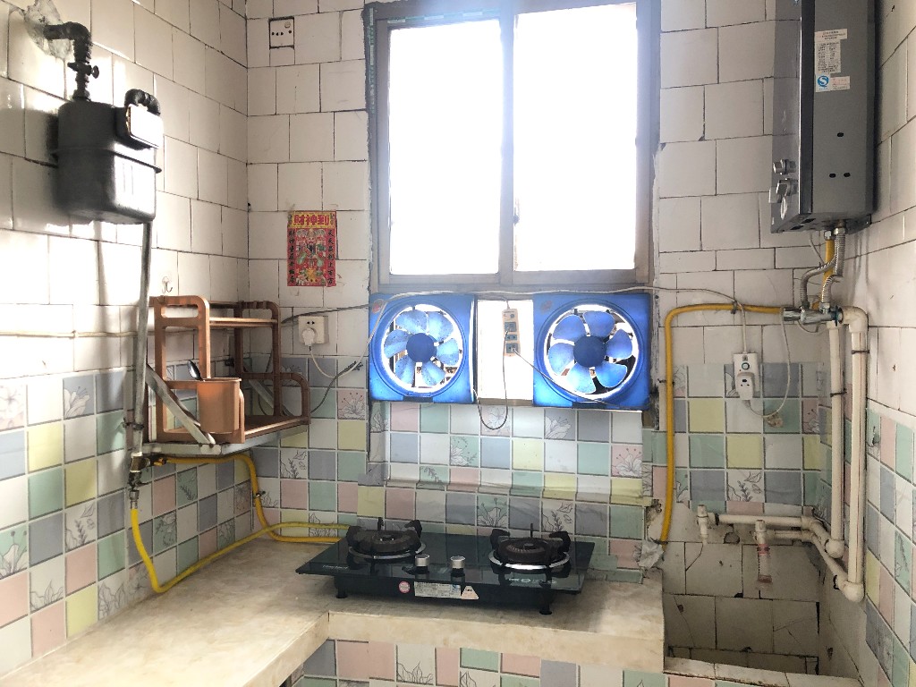 冶金工业学校大坪路19号 2室2厅1卫 900.0元/月 冶金工业学校大坪路19号 2室2厅1卫 900.0元/月室内图