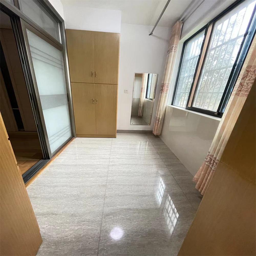 荷塘嘉苑 3室2厅1卫 66.8万 荷塘嘉苑 3室2厅1卫 66.8万客厅