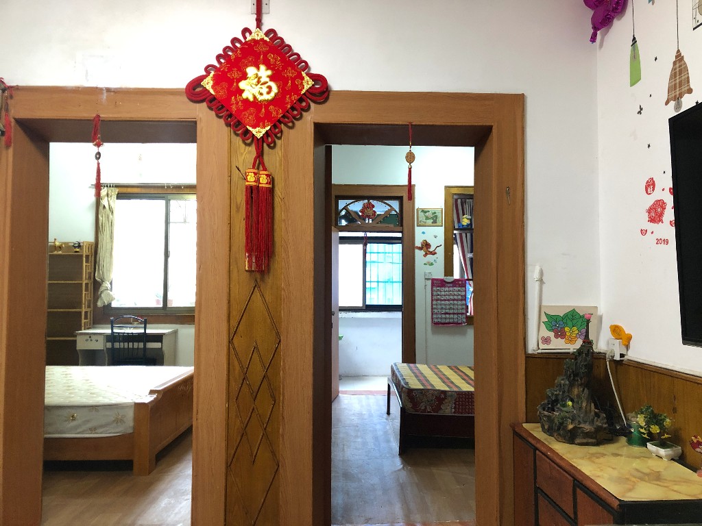 冶金工业学校大坪路19号 2室2厅1卫 900.0元/月 冶金工业学校大坪路19号 2室2厅1卫 900.0元/月室内图