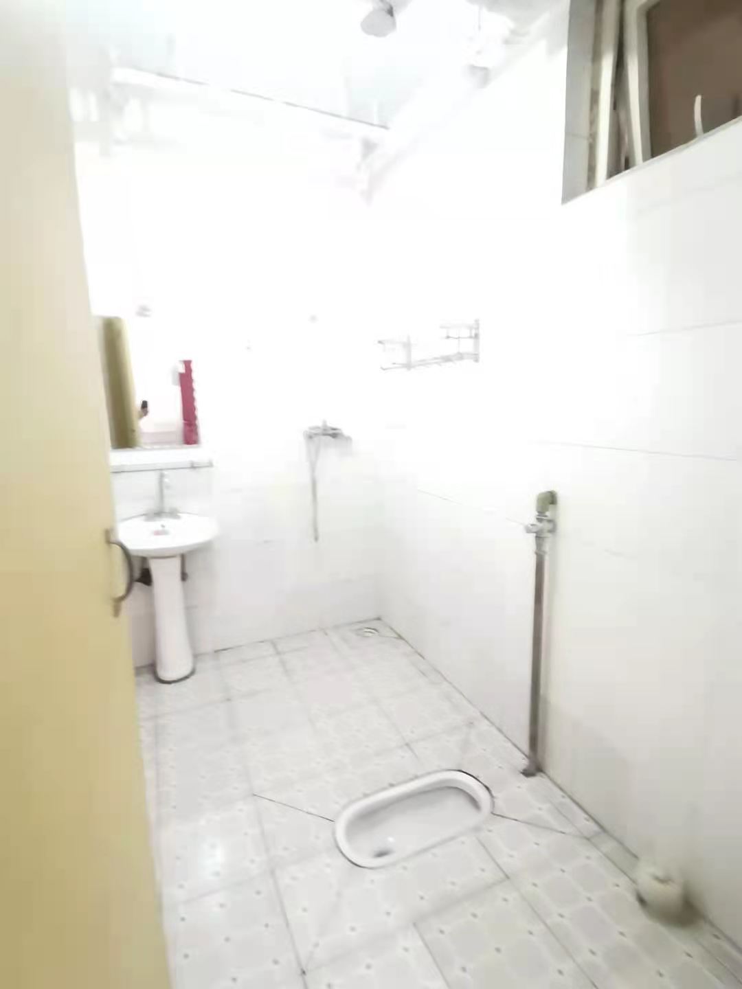 南湖锦苑 1室1厅1卫 1500.0元/月 南湖锦苑 1室1厅1卫 1500.0元/月室内图