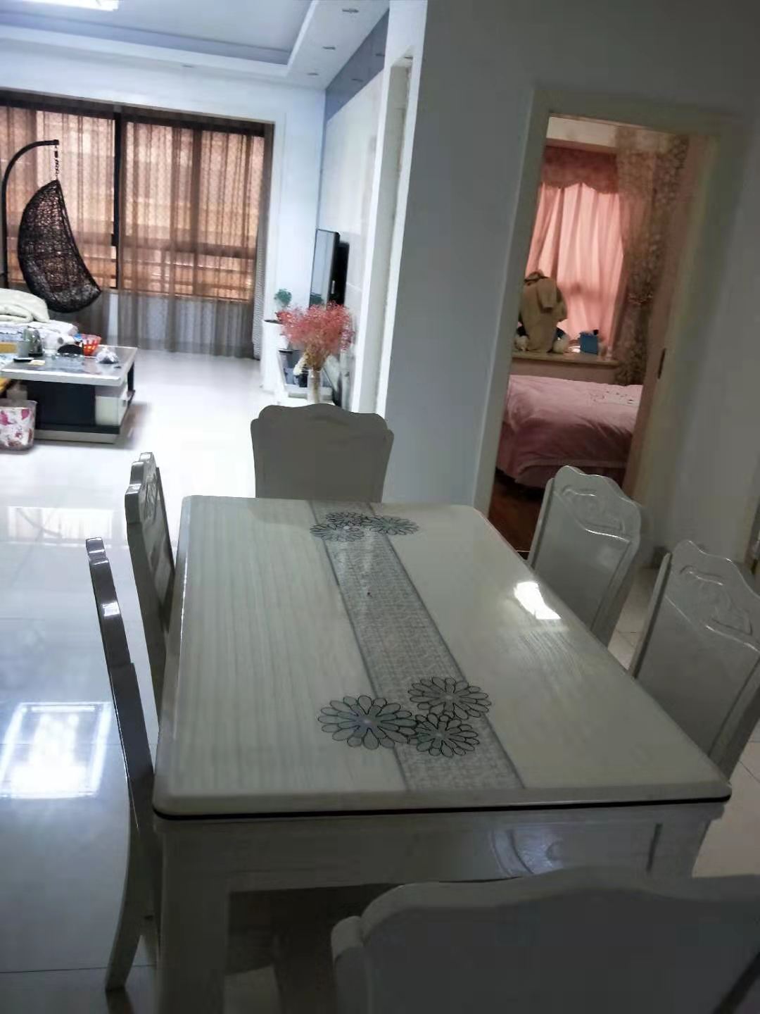 盛世东方 3室2厅2卫 2200.0元/月 盛世东方 3室2厅2卫 2200.0元/月室内图