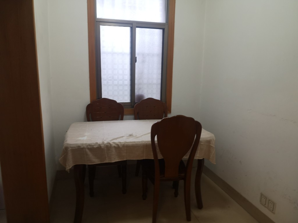 太平小区  2室2厅1卫    1200.0元/月 太平小区  2室2厅1卫    1200.0元/月室内图