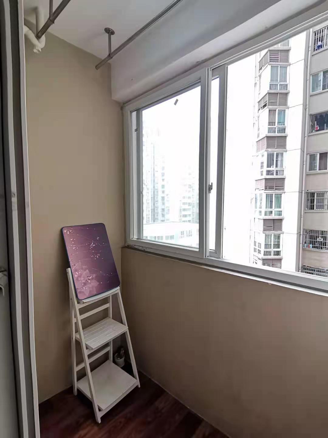 南湖锦苑 1室1厅1卫 1500.0元/月 南湖锦苑 1室1厅1卫 1500.0元/月室内图