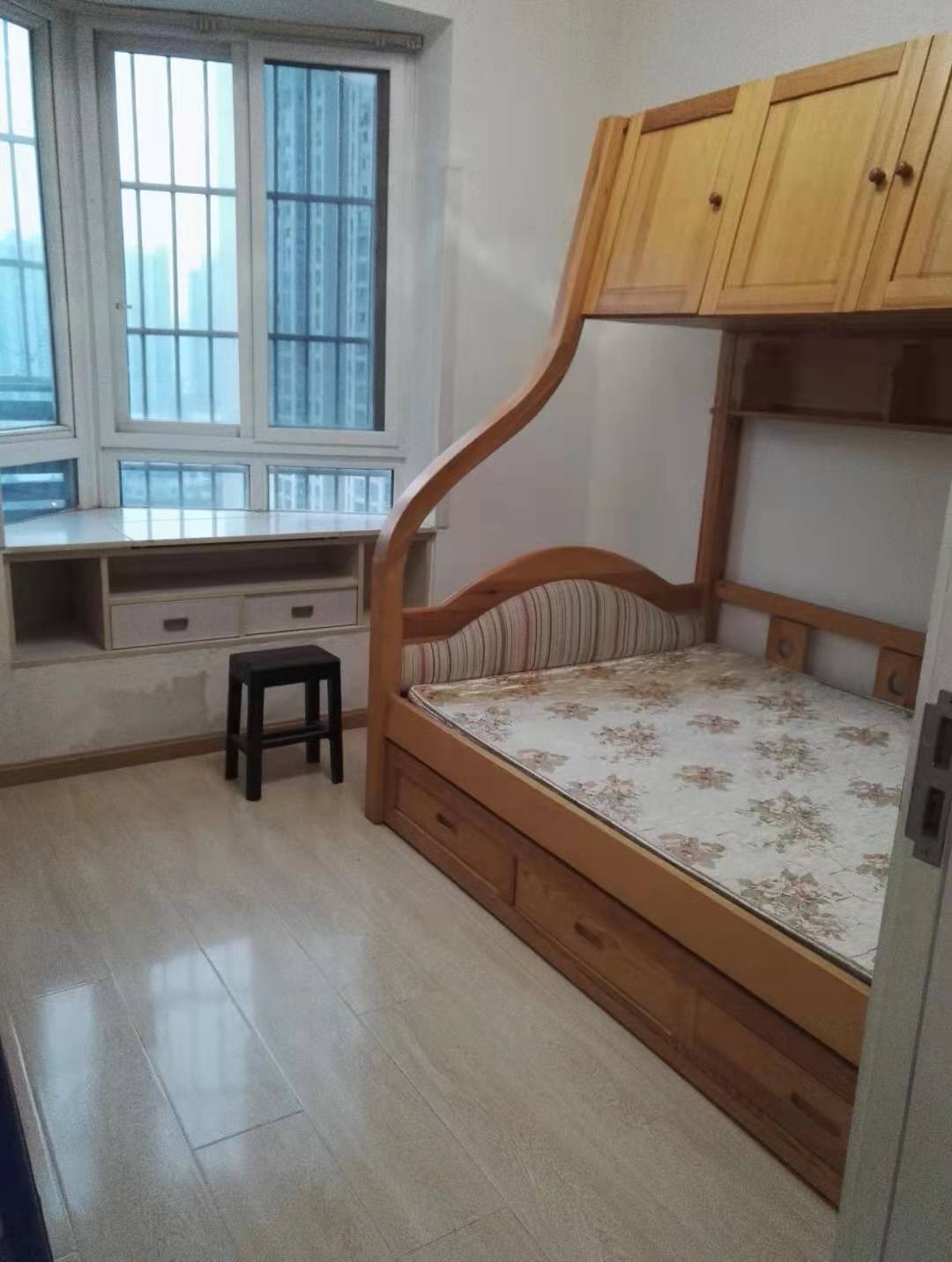 二江花园  2室1厅1卫   1900.00元/月室内图