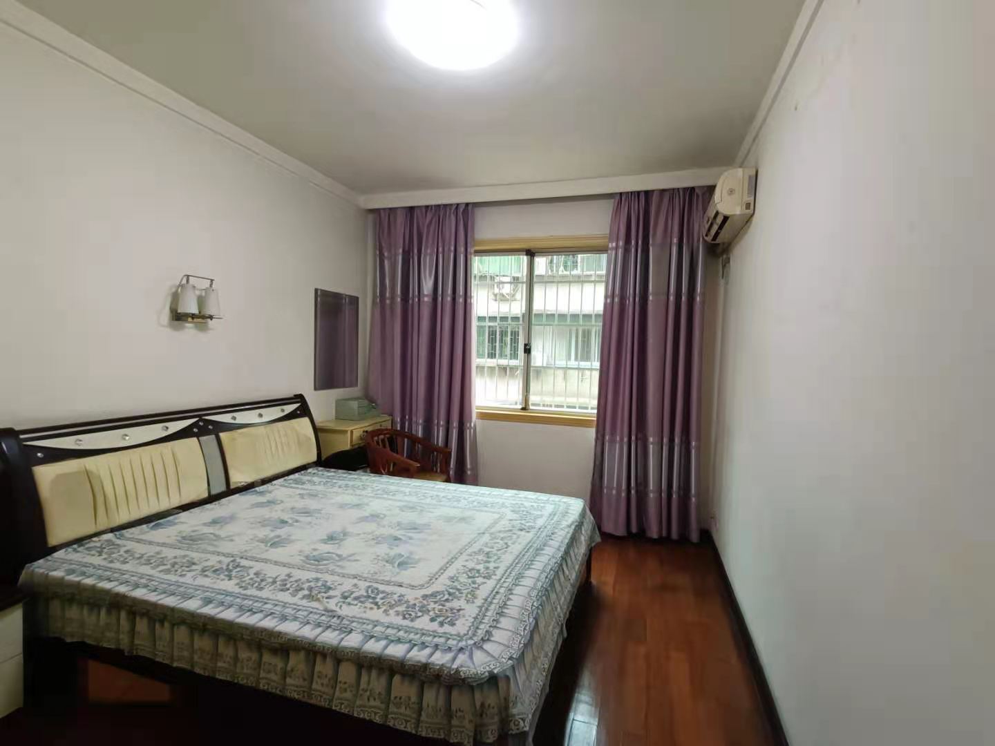 泰苑小区  3室2厅1卫    52.0万 泰苑小区  3室2厅1卫    52.0万客厅