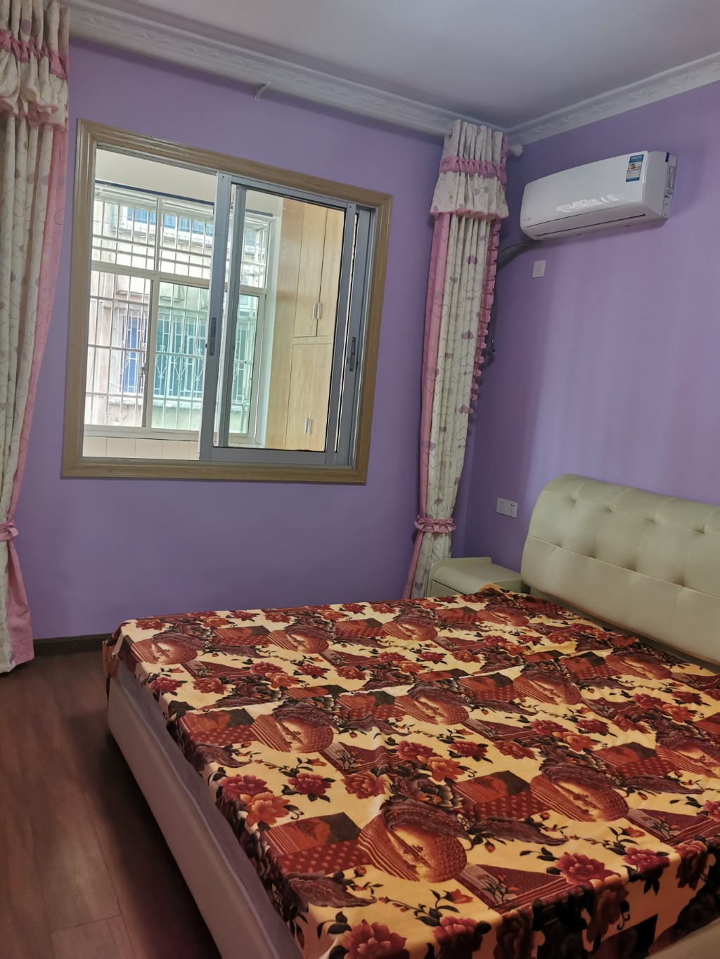 老市政府家属楼(机关三院) 3室2厅1卫 1500.0元/月 老市政府家属楼(机关三院) 3室2厅1卫 1500.0元/月室内图