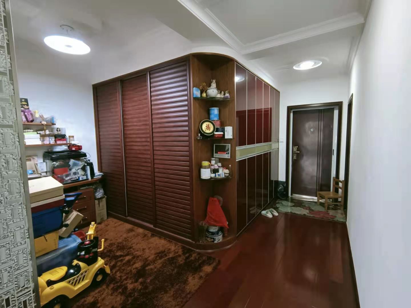 北美阳光城 2室2厅1卫 77.8万 北美阳光城 2室2厅1卫 77.8万客厅