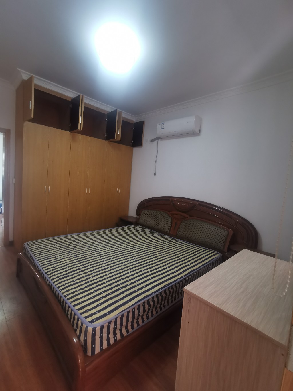 老市政府家属楼(机关三院) 3室2厅1卫 1500.0元/月 老市政府家属楼(机关三院) 3室2厅1卫 1500.0元/月室内图