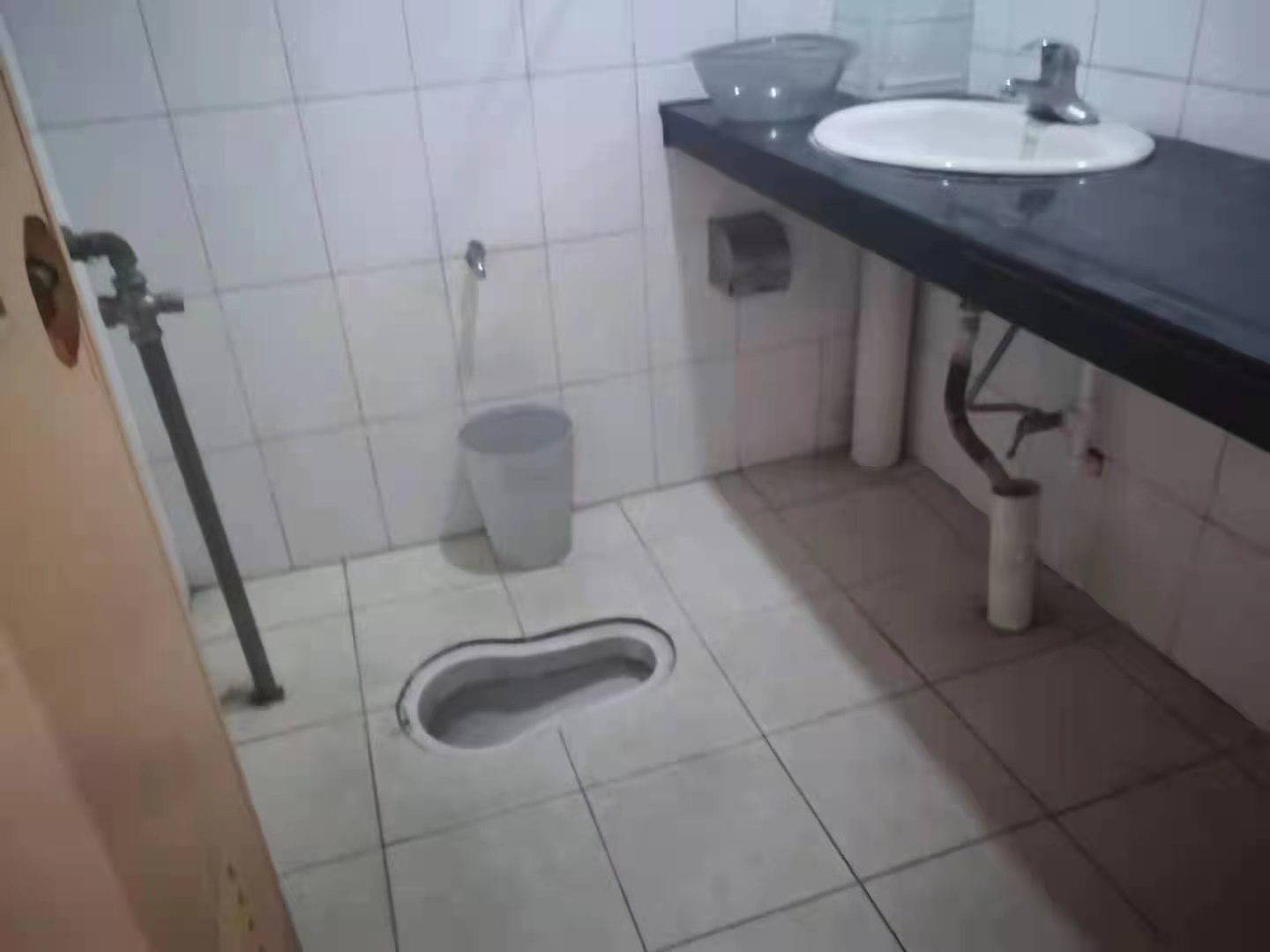 华美花园 3室2厅2卫 1200.0元/月 华美花园 3室2厅2卫 1200.0元/月室内图