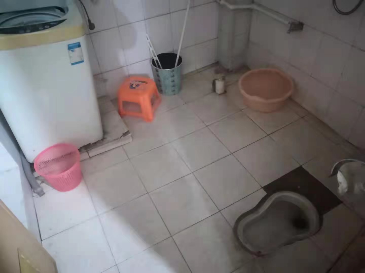 华美花园 3室2厅2卫 1200.0元/月 华美花园 3室2厅2卫 1200.0元/月室内图