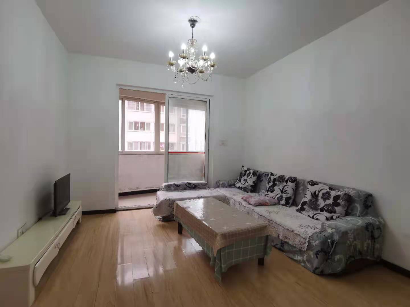 南湖锦苑 2室2厅1卫 1500.0元/月 南湖锦苑 2室2厅1卫 1500.0元/月室内图