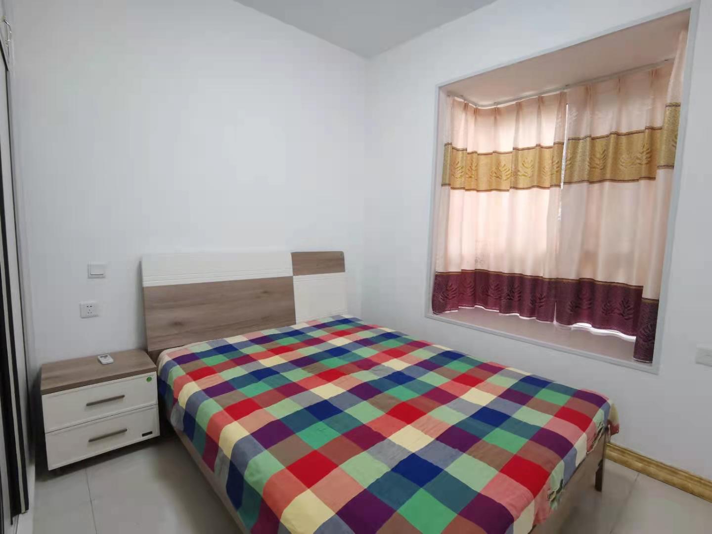 南湖锦苑 2室2厅1卫 2000.0元/月 南湖锦苑 2室2厅1卫 2000.0元/月室内图