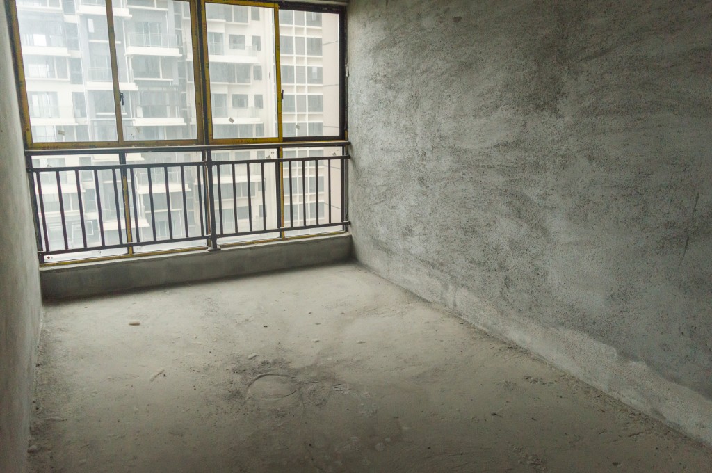 铂金汉宫  3室2厅2卫    96.8万客厅