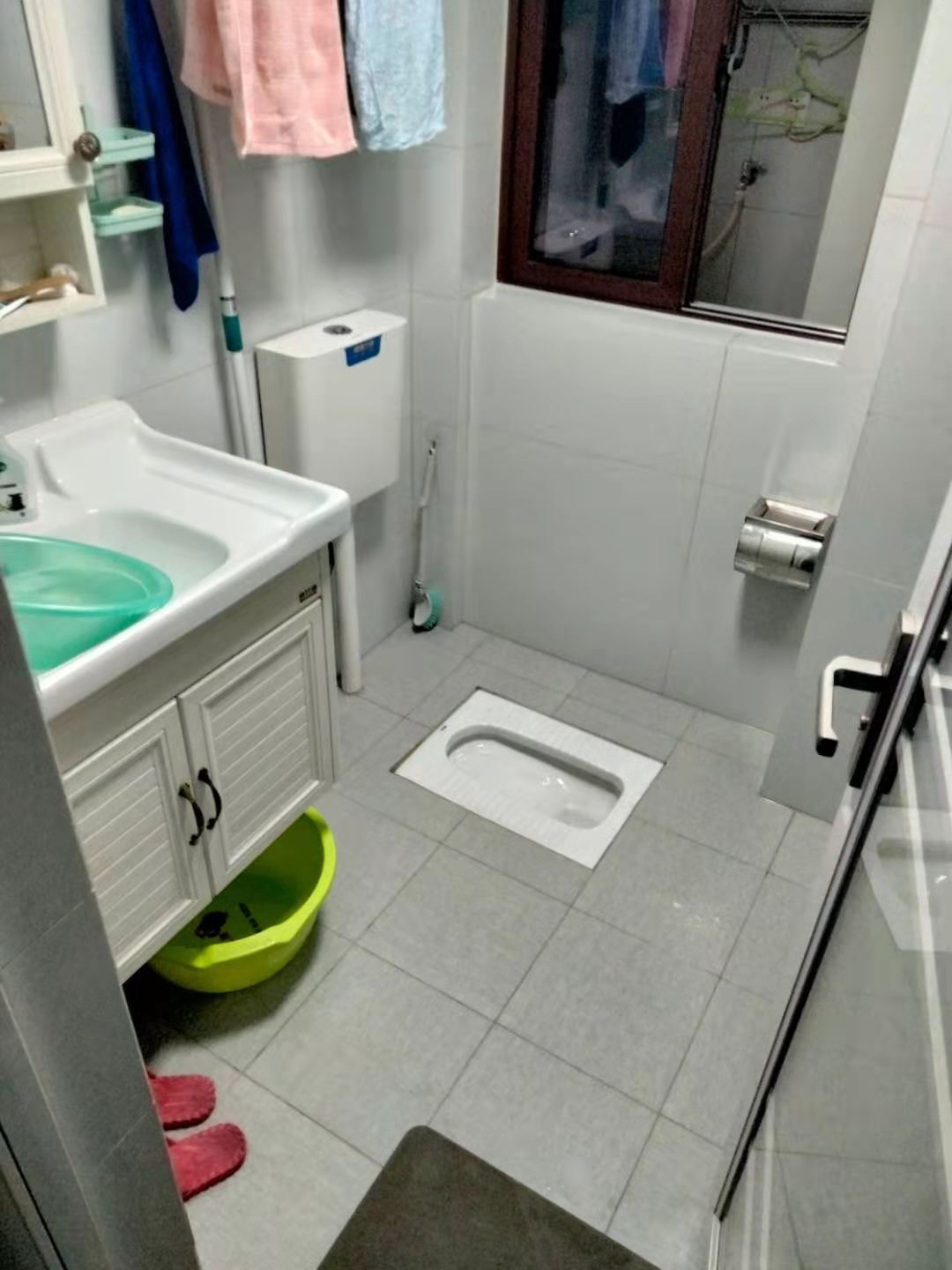 东方美地  3室2厅2卫    2700.0元/月室内图