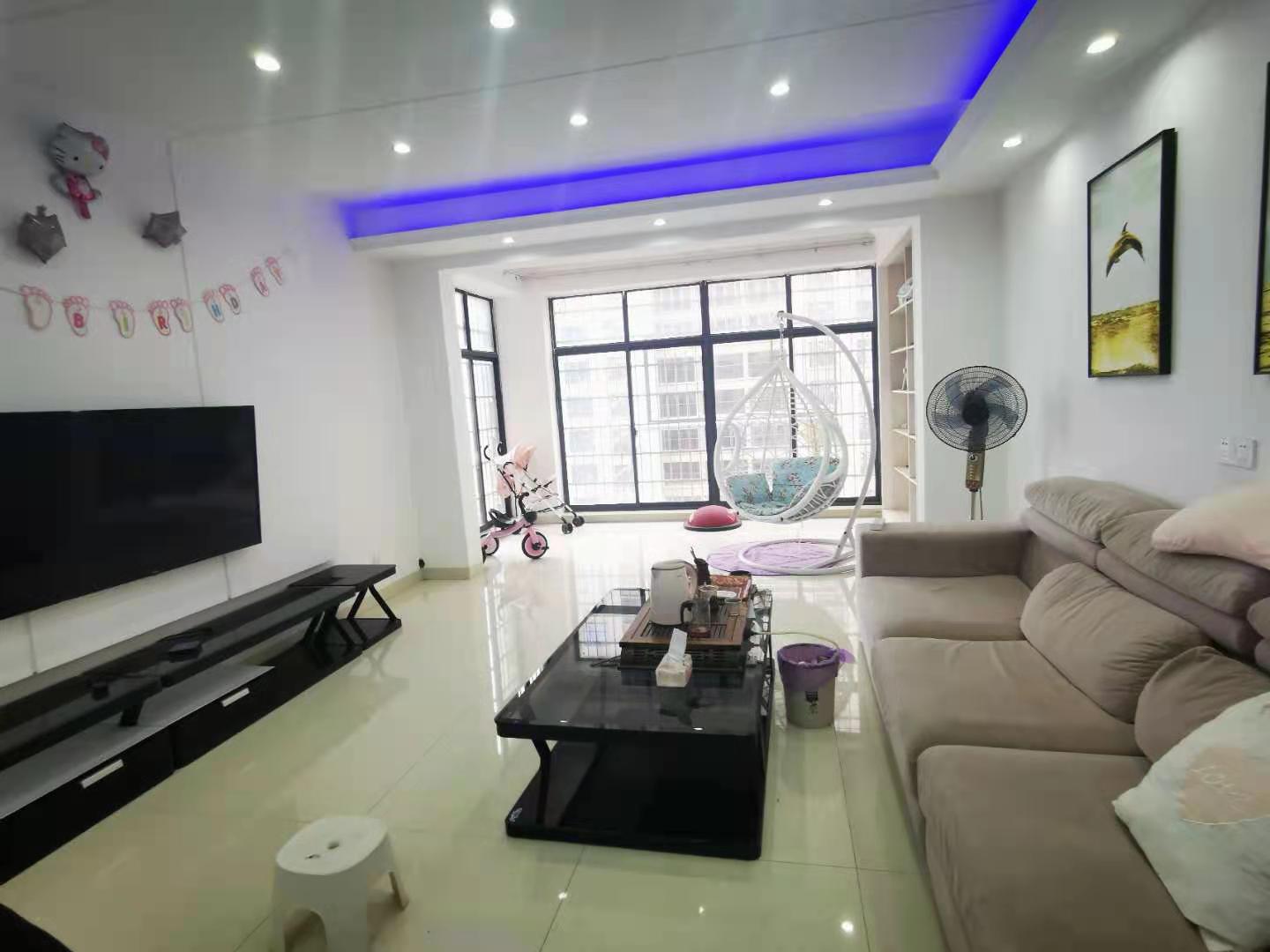 金苑小区  3室2厅2卫    85.8万卧室