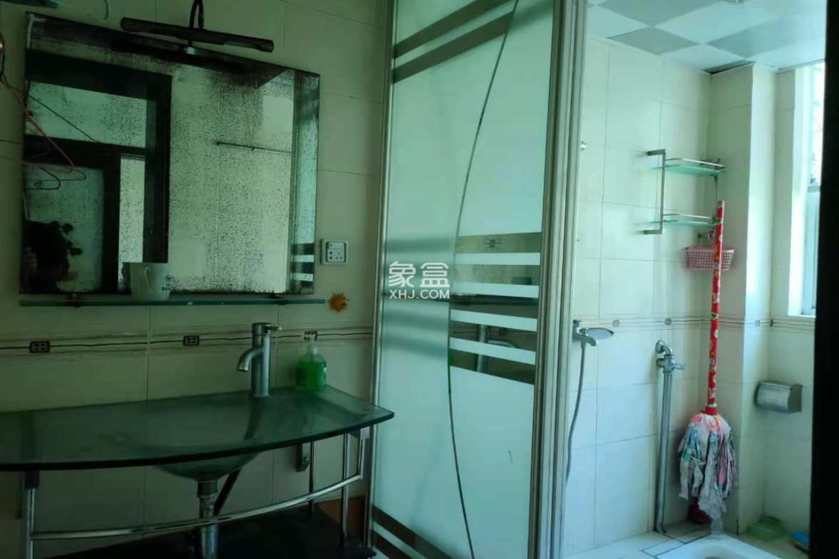 新华一村 3室2厅1卫 1400.0元/月 新华一村 3室2厅1卫 1400.0元/月室内图