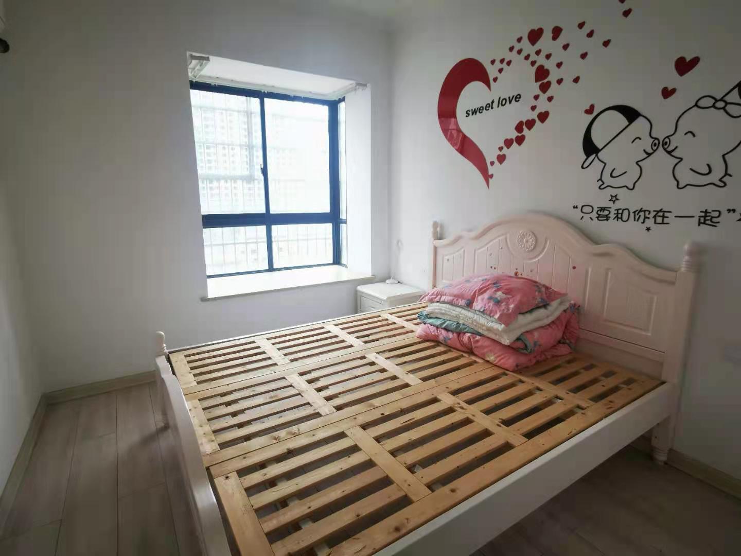 金苑小区  3室2厅2卫    85.8万卧室