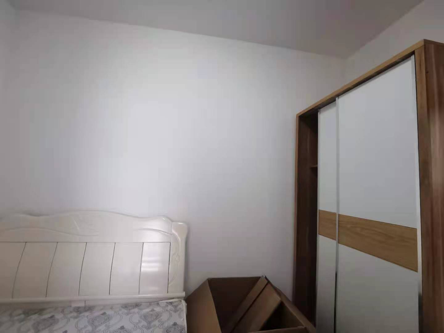 南湖尚景  2室2厅1卫   2200.00元/月室内图