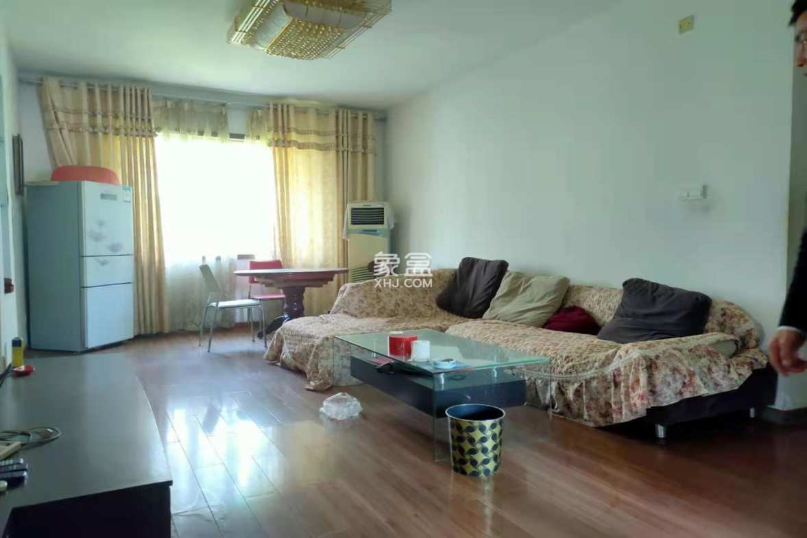 新华一村 3室2厅1卫 1400.0元/月 新华一村 3室2厅1卫 1400.0元/月室内图