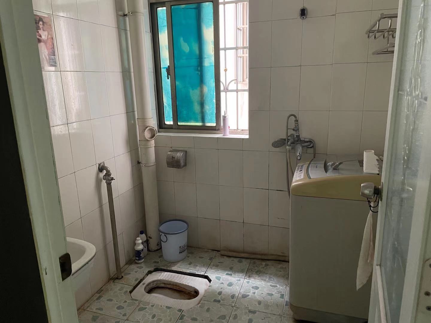 政华嘉园  2室1厅1卫    1100.0元/月 政华嘉园  2室1厅1卫    1100.0元/月室内图