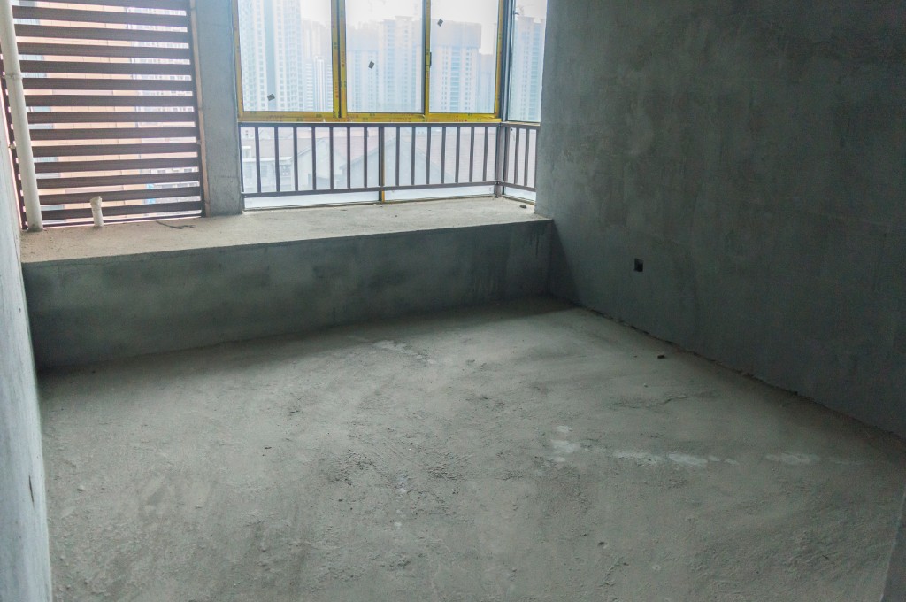 铂金汉宫  3室2厅2卫    96.8万卫生间