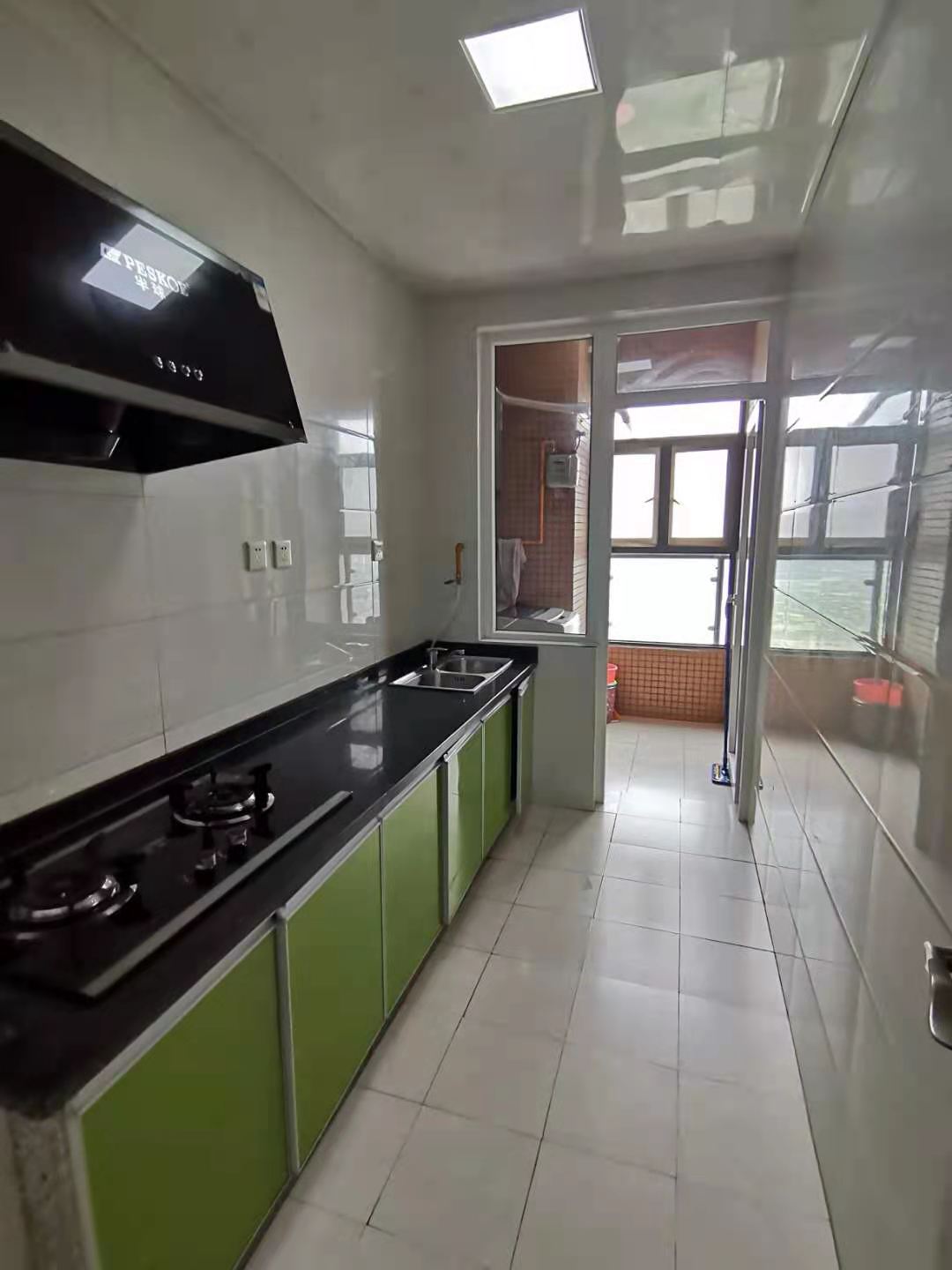 南湖左岸如果 2室1厅1卫 2000.0元/月 南湖左岸如果 2室1厅1卫 2000.0元/月室内图