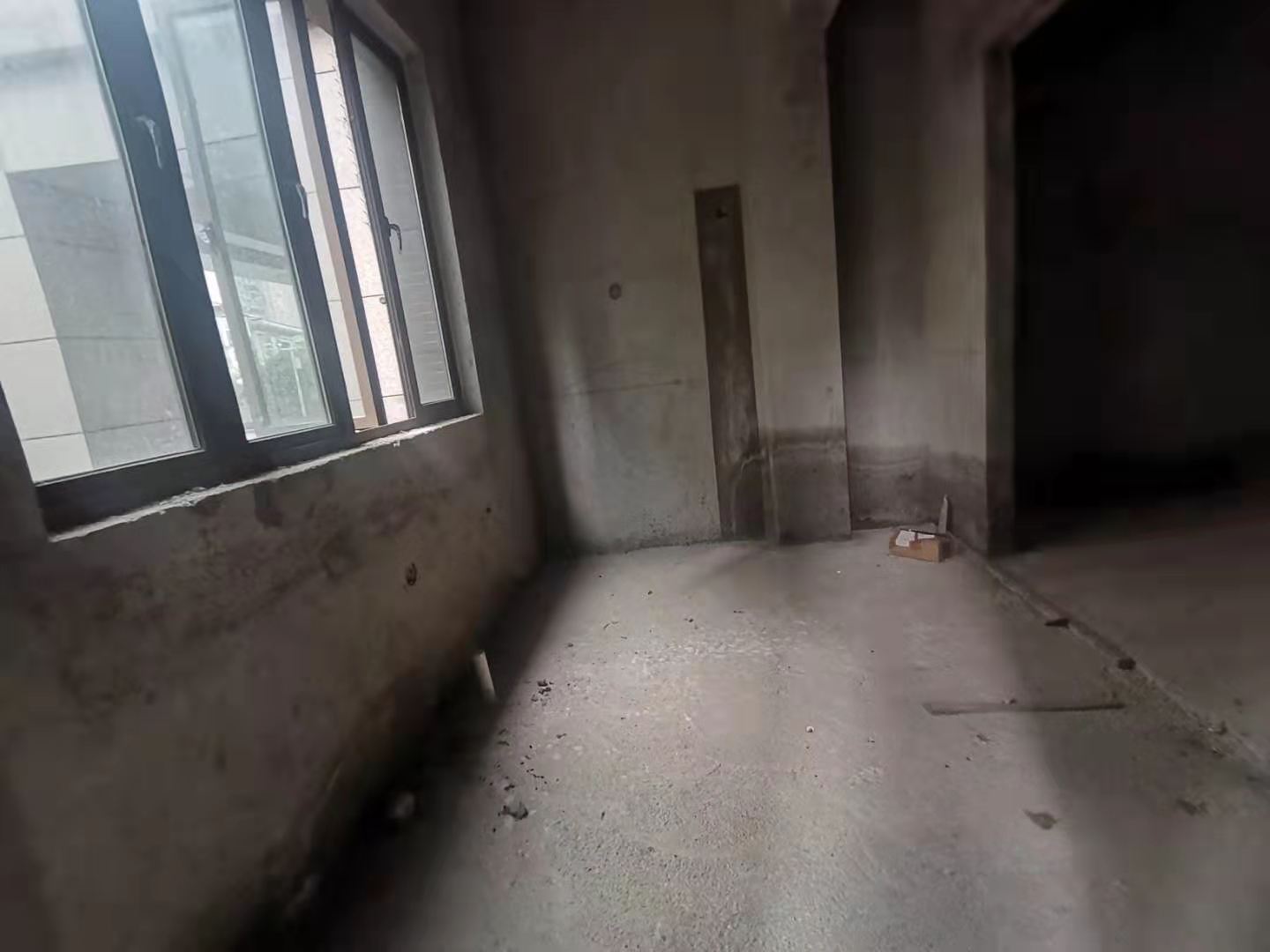 华耀碧桂园十里江湾观澜 5室2厅2卫 5800.0元/月 华耀碧桂园十里江湾观澜 5室2厅2卫 5800.0元/月室内图