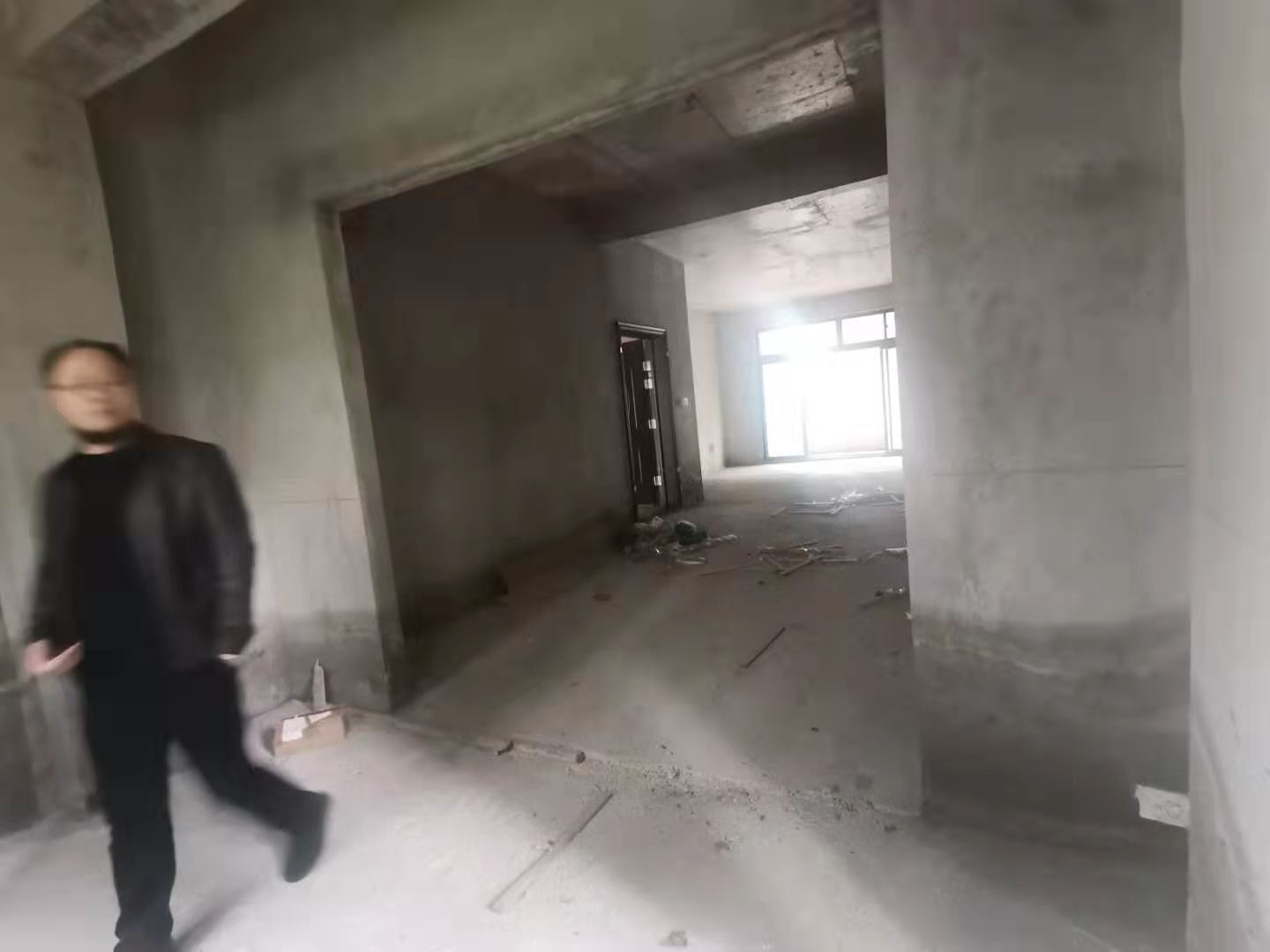 华耀碧桂园十里江湾观澜 5室2厅2卫 5800.0元/月 华耀碧桂园十里江湾观澜 5室2厅2卫 5800.0元/月室内图