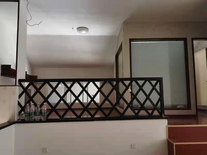 福中福商业城 4室2厅2卫 4000.0元/月 福中福商业城 4室2厅2卫 4000.0元/月室内图