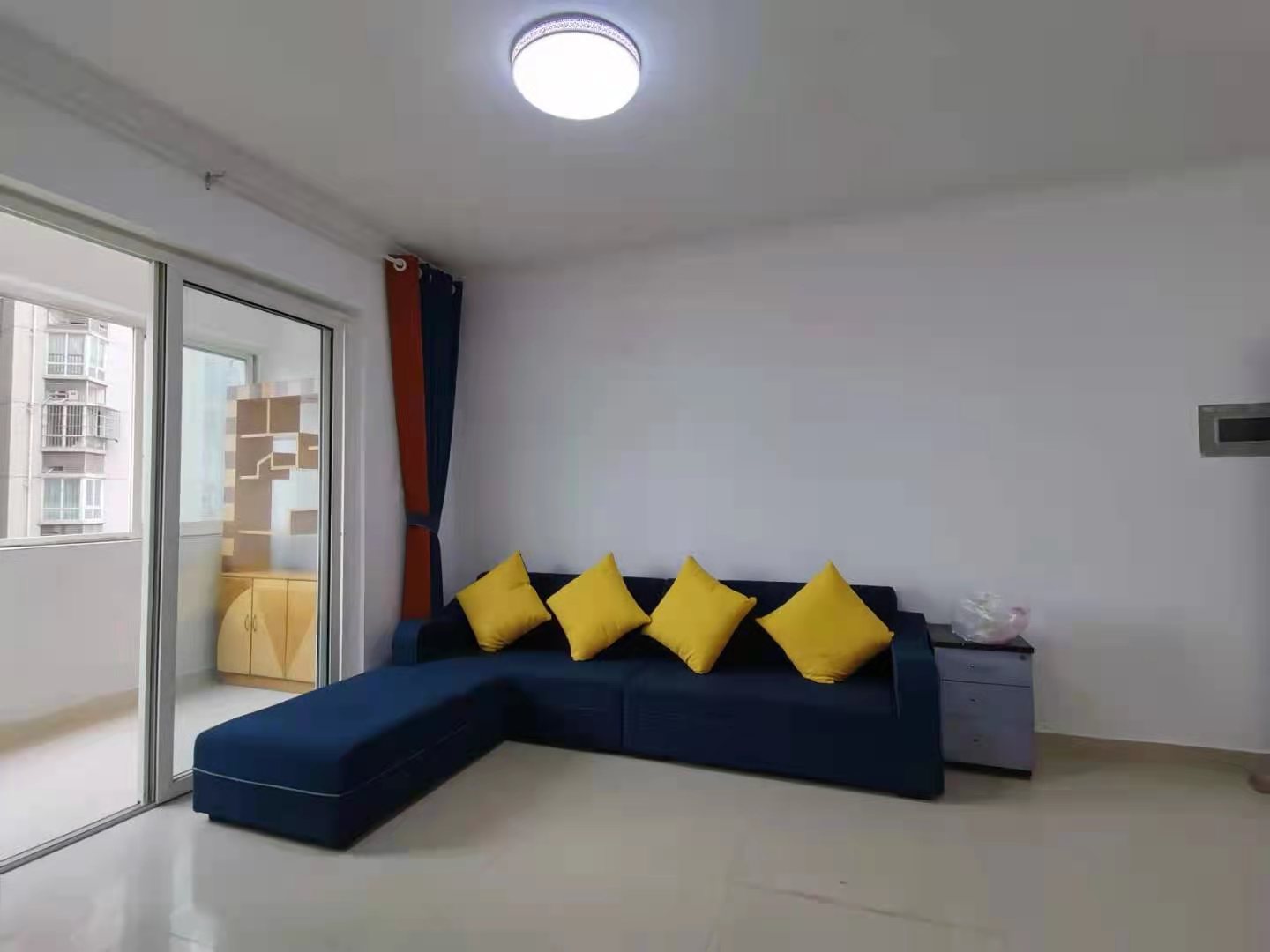 南湖锦苑 2室2厅1卫 2200.0元/月 南湖锦苑 2室2厅1卫 2200.0元/月室内图