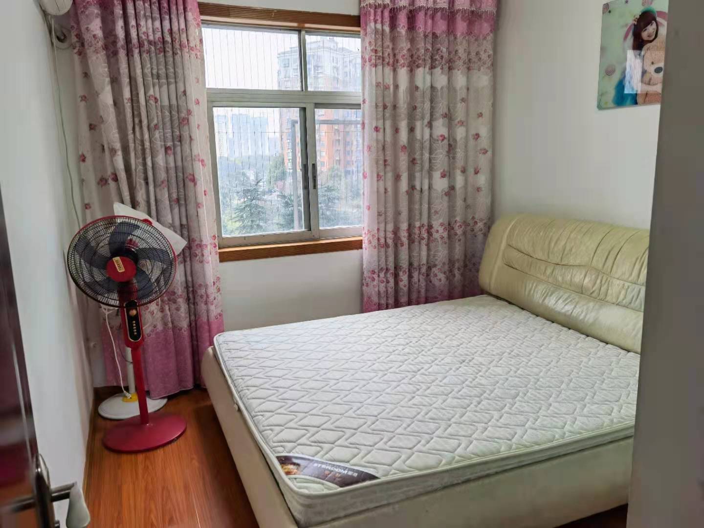 湘江银行楼上 2室2厅1卫 1400.0元/月 湘江银行楼上 2室2厅1卫 1400.0元/月室内图