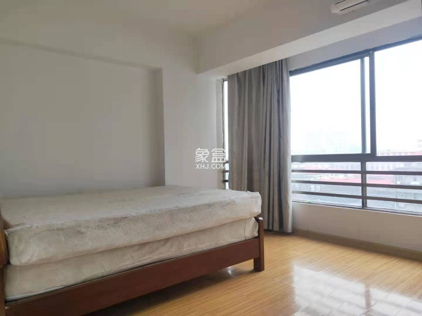 永兴阁A座  3室2厅1卫   2100.00元/月