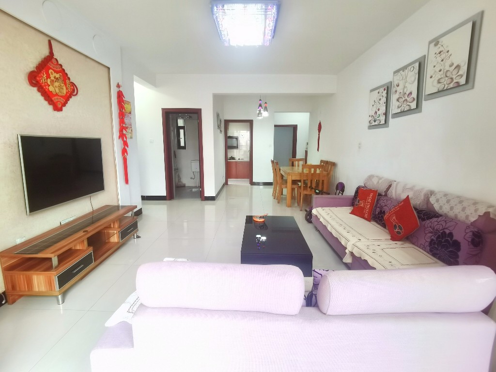 城市公馆 3室2厅1卫 62.8万 城市公馆 3室2厅1卫 62.8万客厅