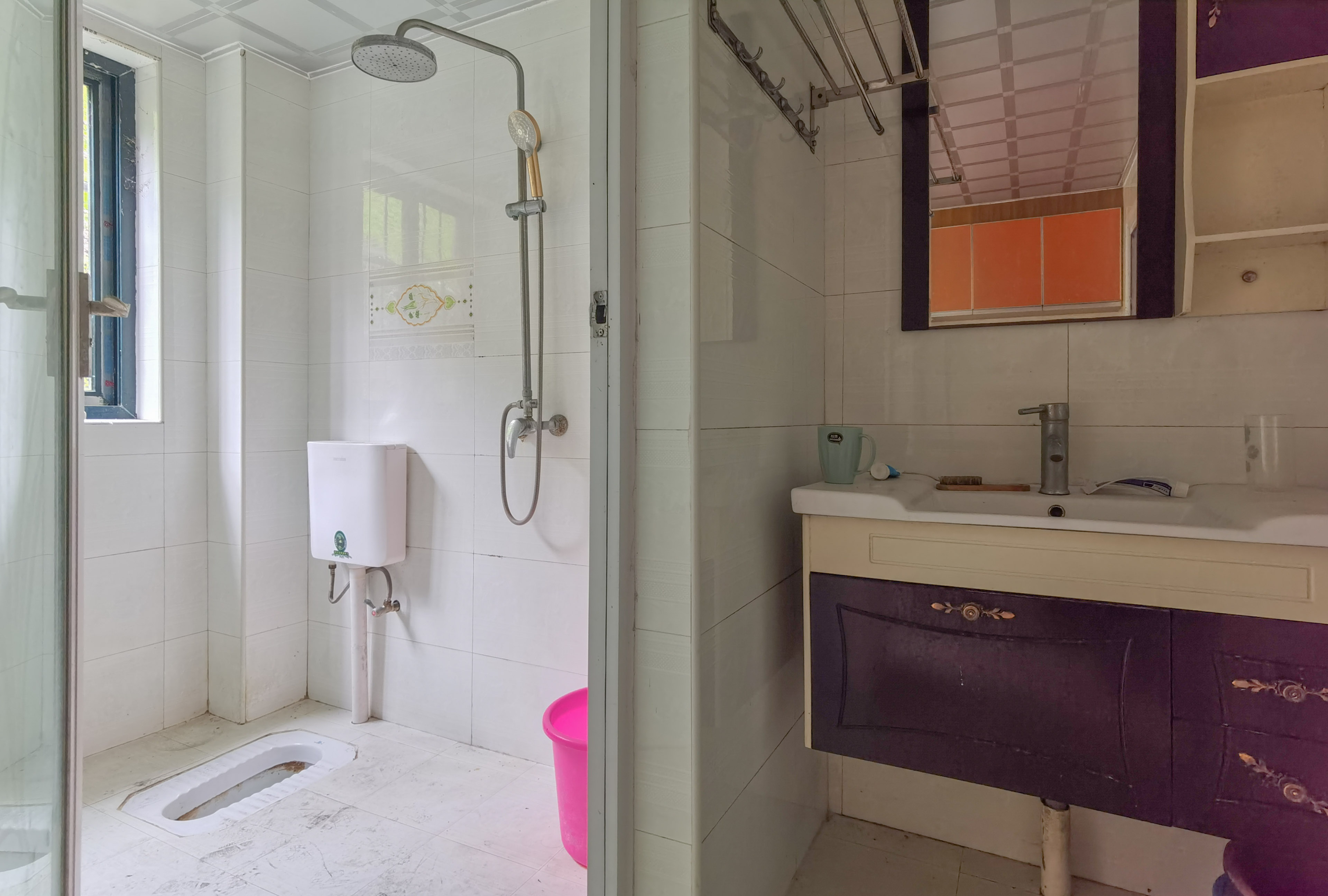 静园山庄 3室2厅1卫 58.0万 静园山庄 3室2厅1卫 58.0万客厅