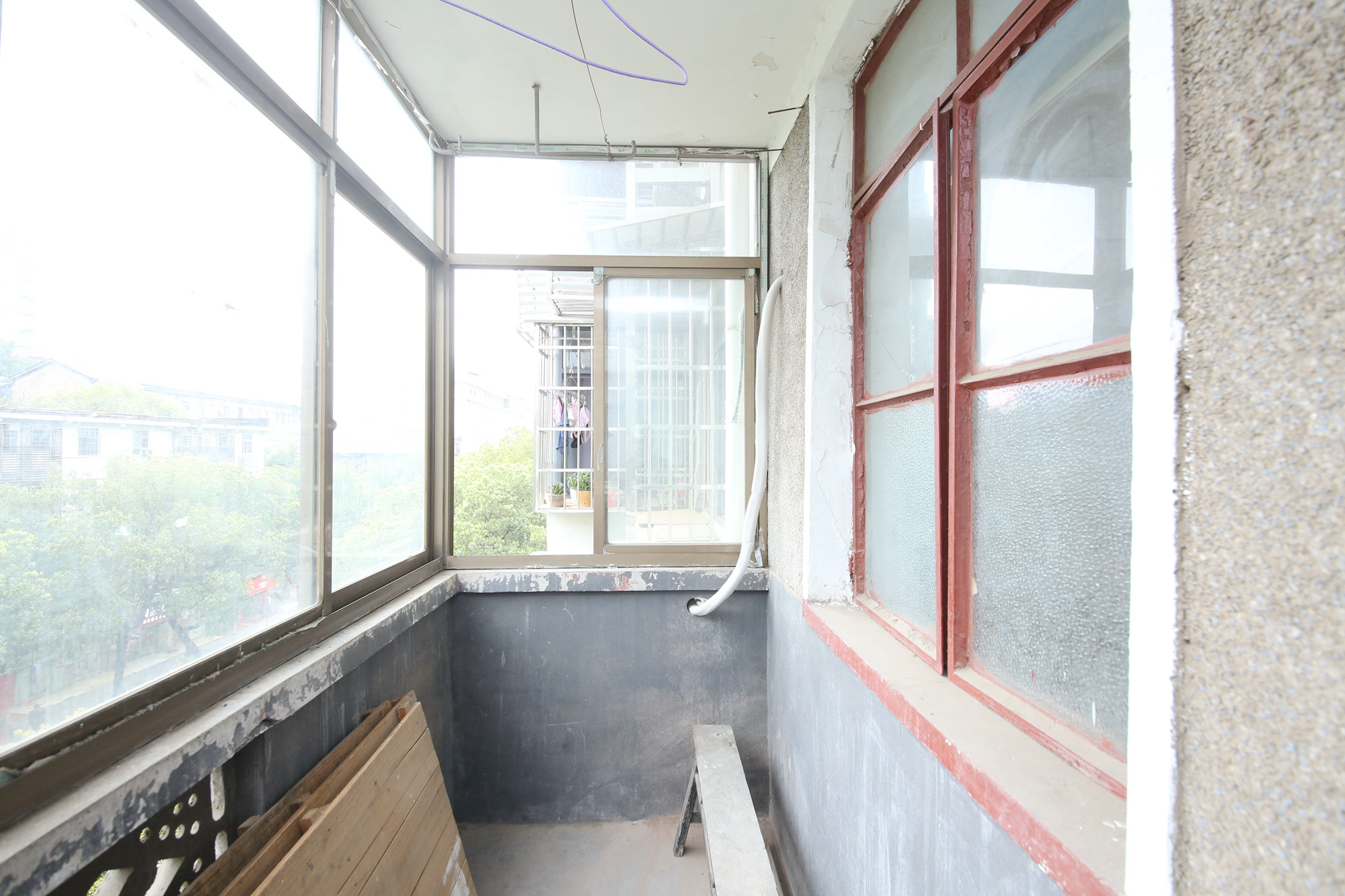 市城建开发公司文艺路宿舍  3室2厅1卫    72.0万阳台