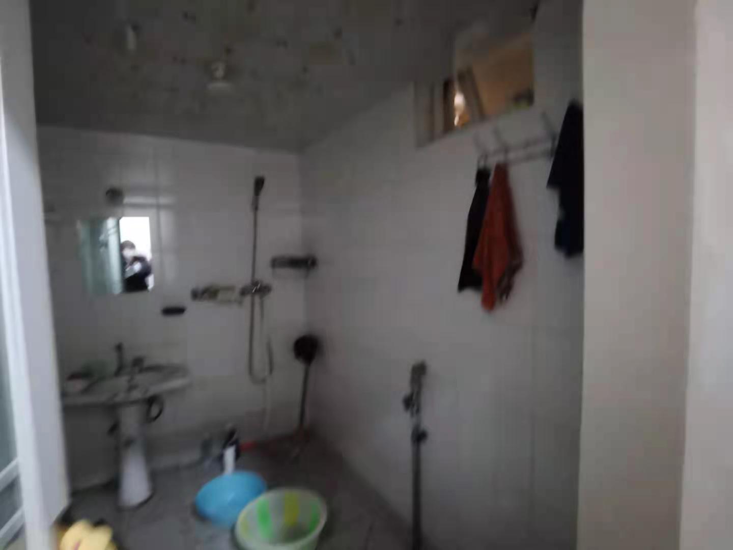 南湖锦苑 1室1厅1卫 1600.0元/月 南湖锦苑 1室1厅1卫 1600.0元/月室内图