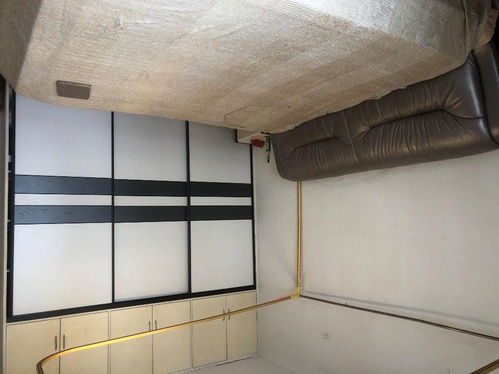 汽车城 4室2厅2卫 1800.00元/月 汽车城 4室2厅2卫 1800.00元/月室内图