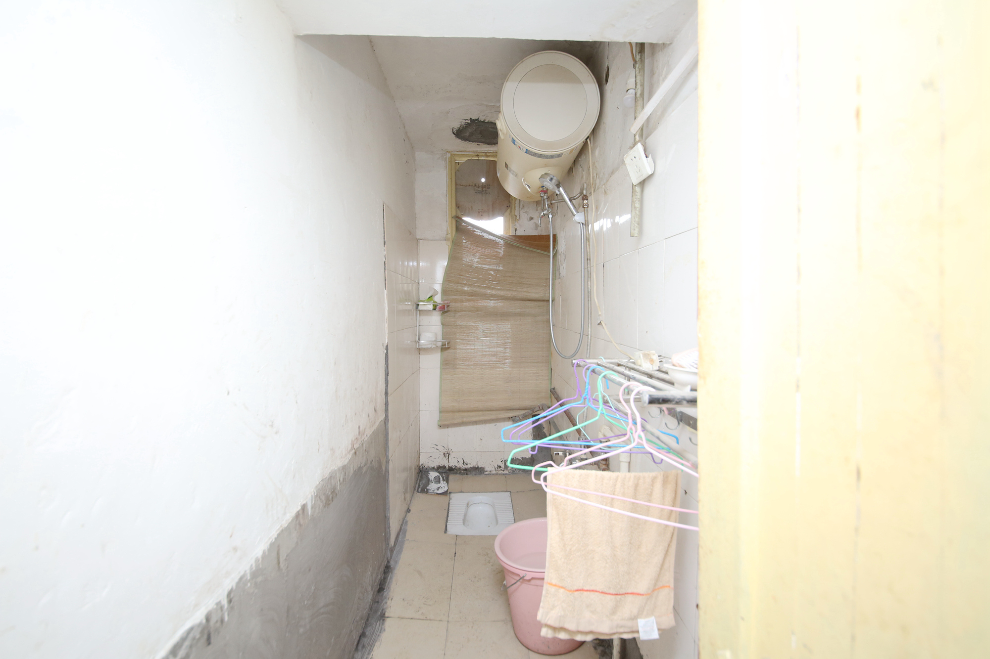 市城建开发公司文艺路宿舍  3室2厅1卫    72.0万卫生间