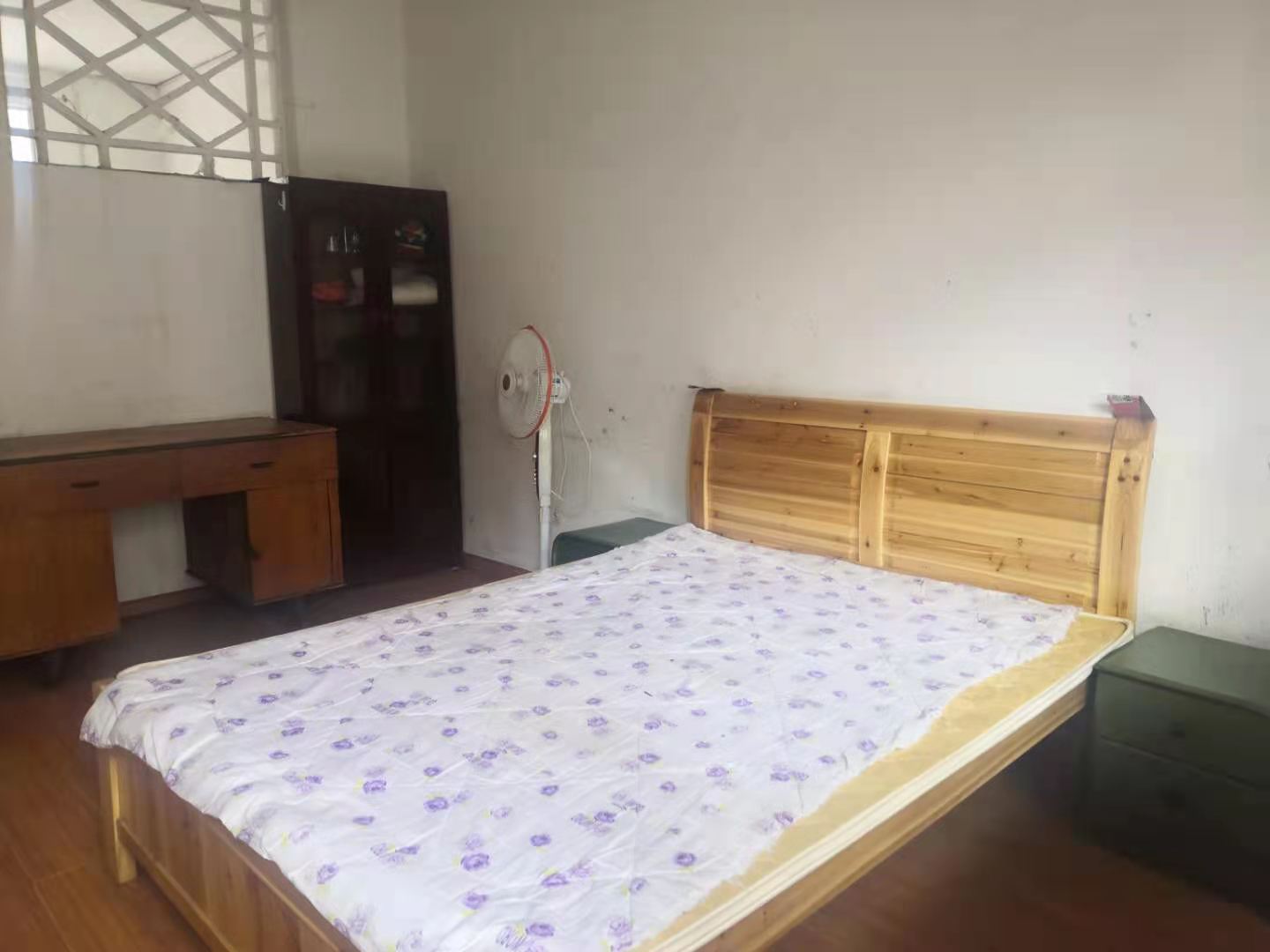 新华一村 2室1厅1卫 1050.0元/月 新华一村 2室1厅1卫 1050.0元/月室内图