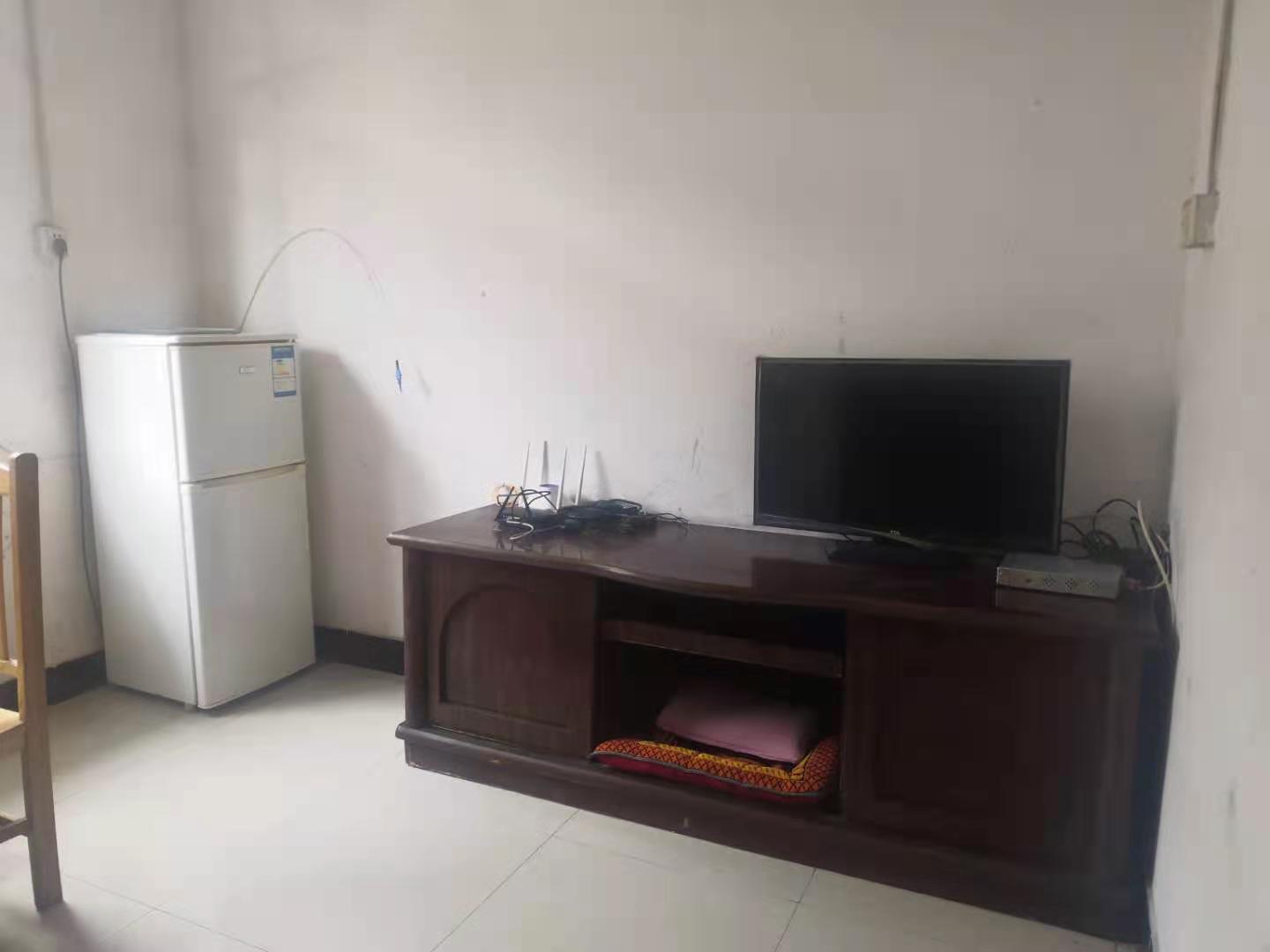 新华一村 2室1厅1卫 1050.0元/月 新华一村 2室1厅1卫 1050.0元/月室内图