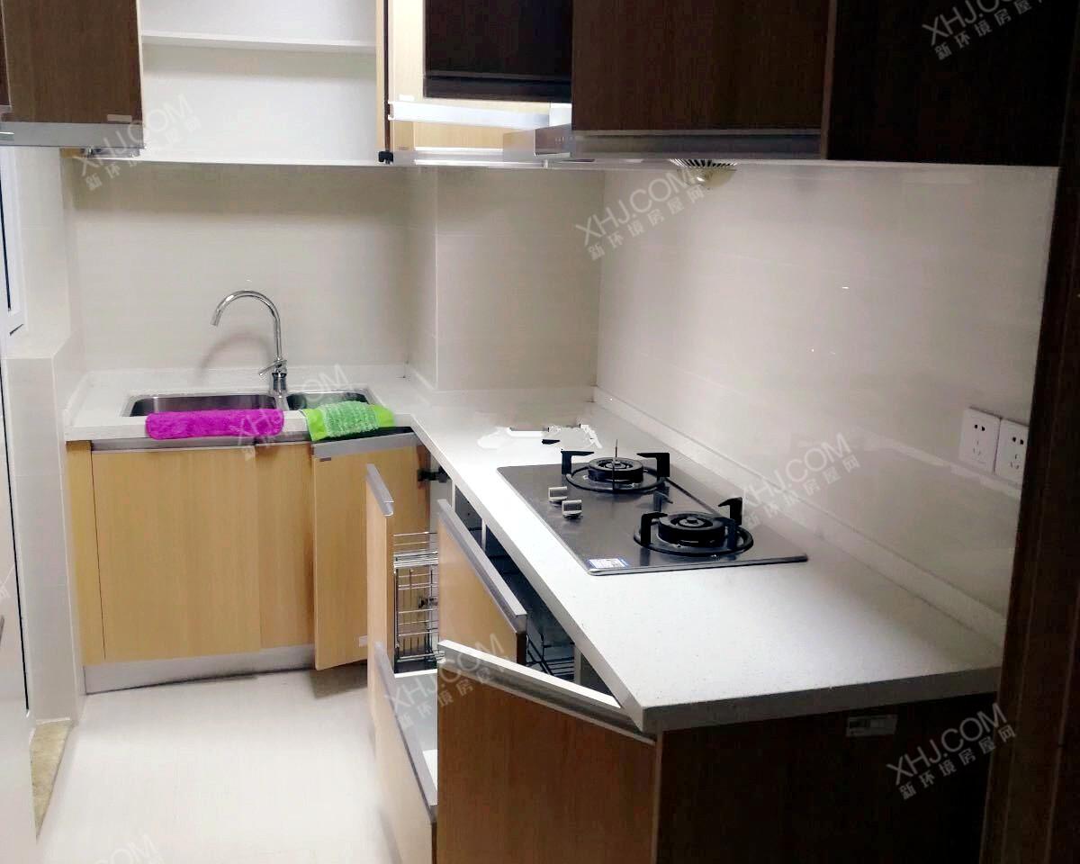 当代国际城 2室2厅1卫 185.0万 当代国际城 2室2厅1卫 185.0万客厅