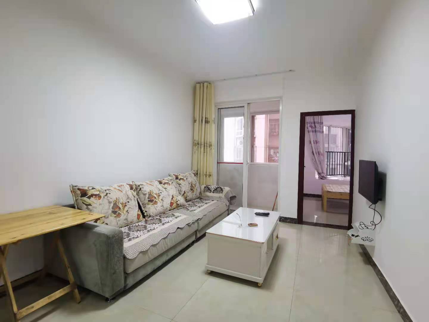 南湖锦苑 1室1厅1卫 1500.0元/月 南湖锦苑 1室1厅1卫 1500.0元/月室内图