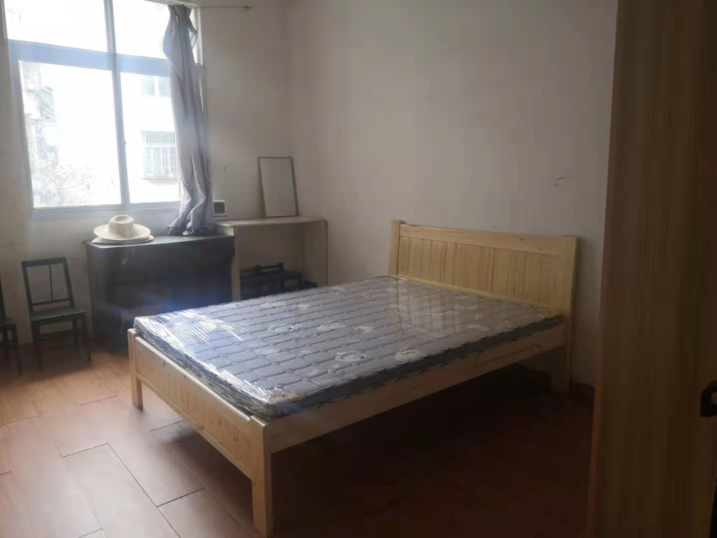 新华一村 2室1厅1卫 1050.0元/月 新华一村 2室1厅1卫 1050.0元/月室内图